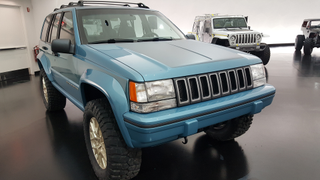 Jeep Resto-Modded A '90s Grand Cherokee Off Of Craigslist And Didn't Forget The Game Boy